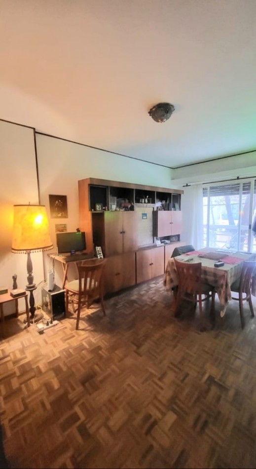 Departamento en Venta 3 ambientes al Frente con Balcon en Caballito