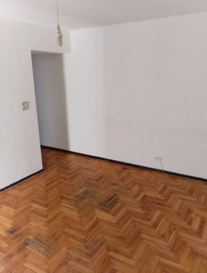 En Venta depto de 2 Amb en caballito