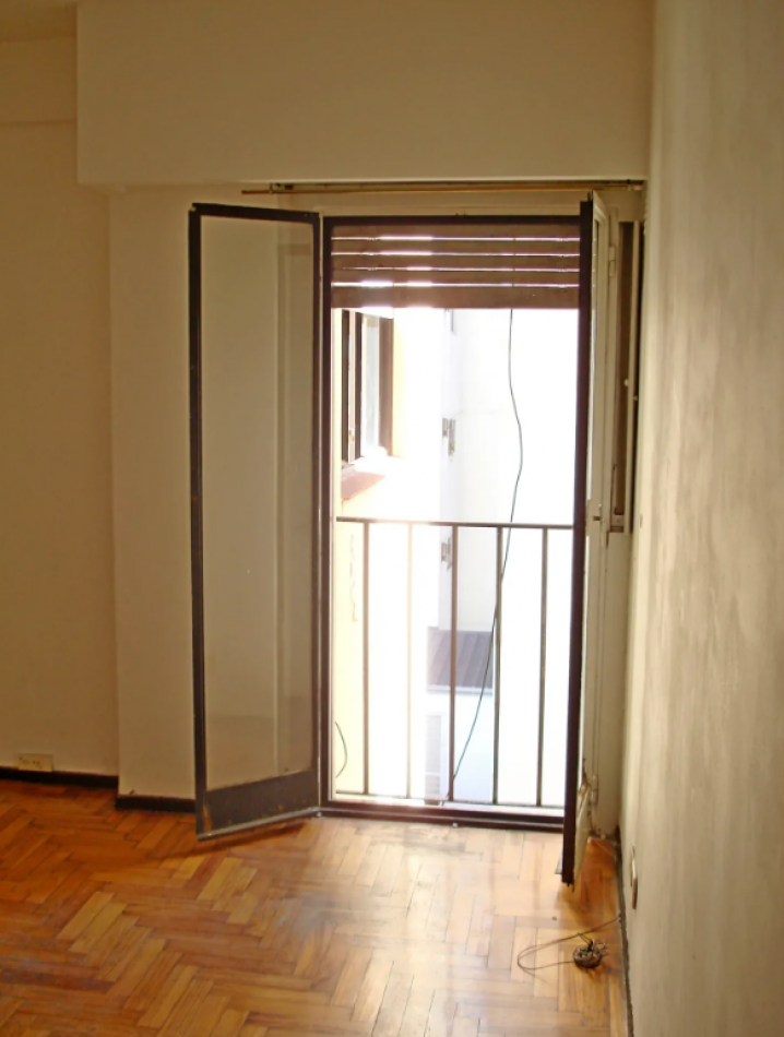 En Venta depto de 2 Amb en caballito