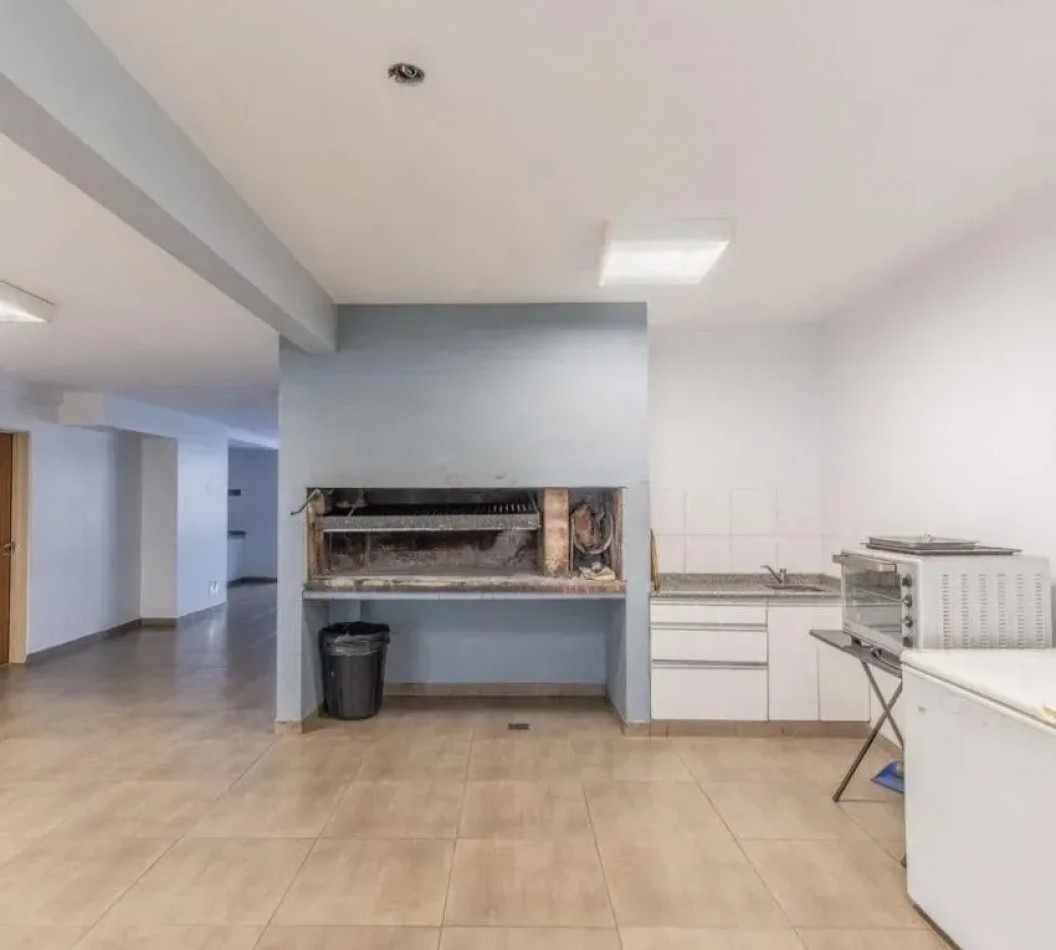 Venta departamento 3 ambientes con cochera en Parque Chacabuco 