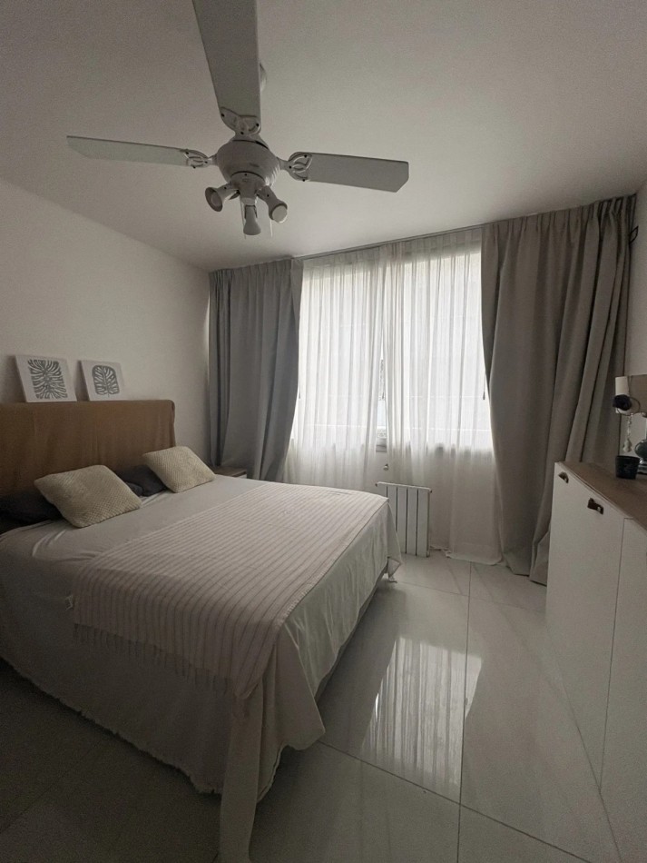 Venta departamento 3 ambientes con cochera en Parque Chacabuco 