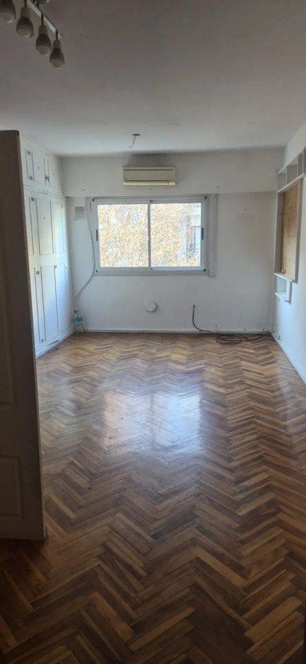 Venta monoambiente al frente en Palermo