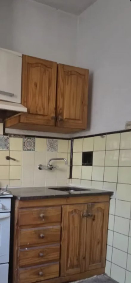 En venta Depto de 3 amb a la calle en Caballito