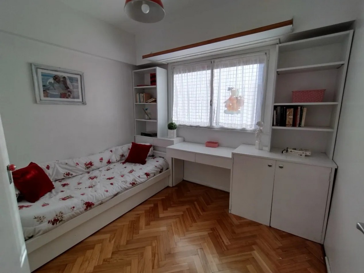 Venta departamento 4 amb con balcon en Recoleta
