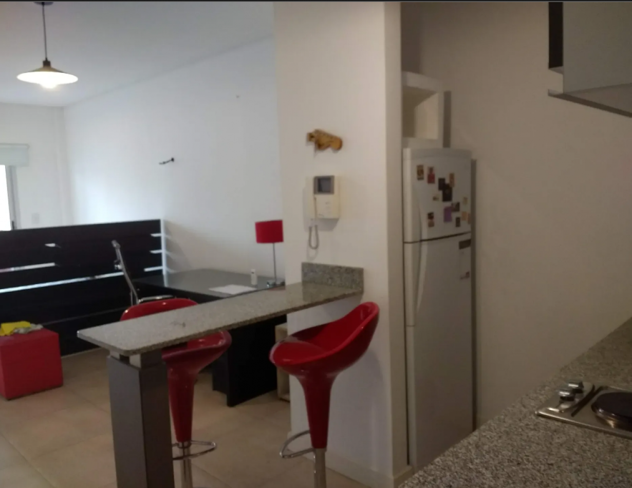 En Venta Monoambiente al frente con Cochera en Saavedra