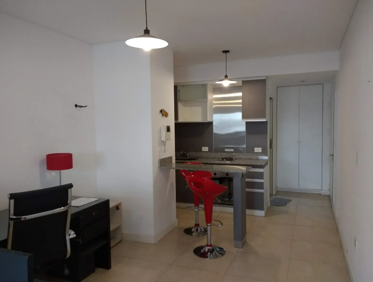 En Venta Monoambiente al frente con Cochera en Saavedra