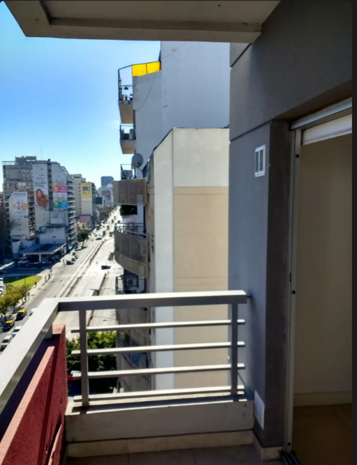 En Venta Monoambiente al frente con Cochera en Saavedra