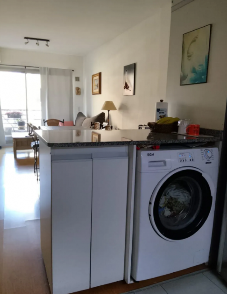 En venta Depto de 2 amb con cochera y Baulera en Parque Chacabuco