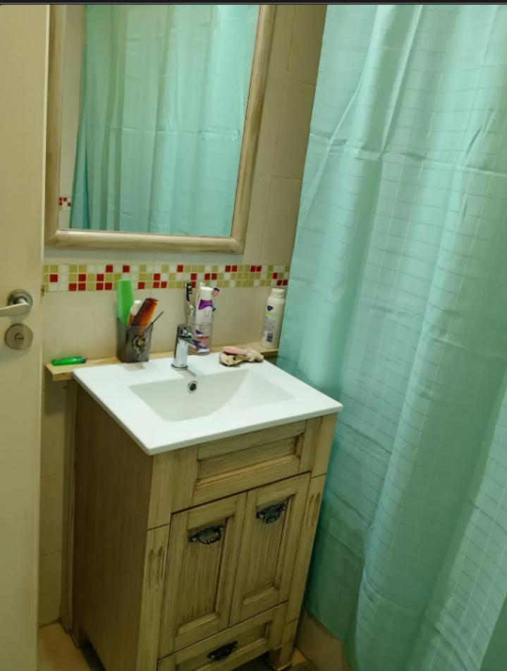 En venta Depto de 2 amb con cochera y Baulera en Parque Chacabuco
