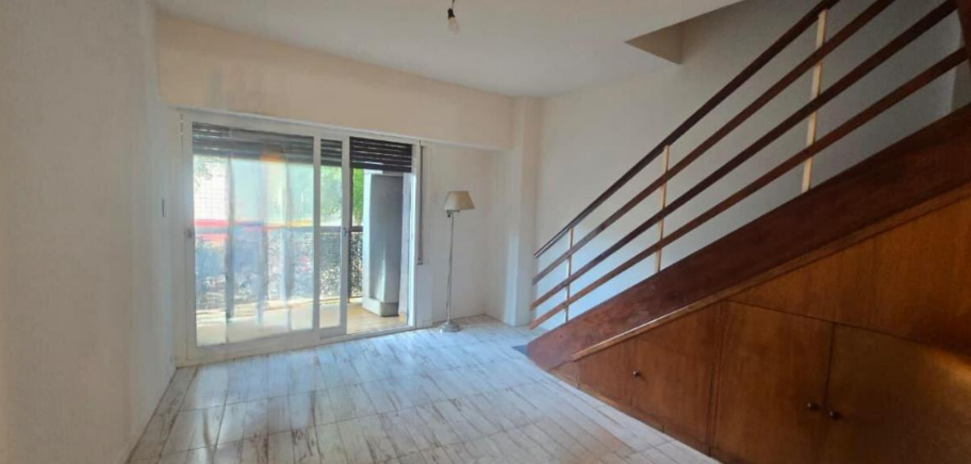 EN VENTA DEPTO DUPLEX 3 AMB EN CABALLITO