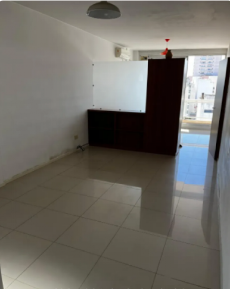 En venta Amplio monoambiente al contrafrente en Flores