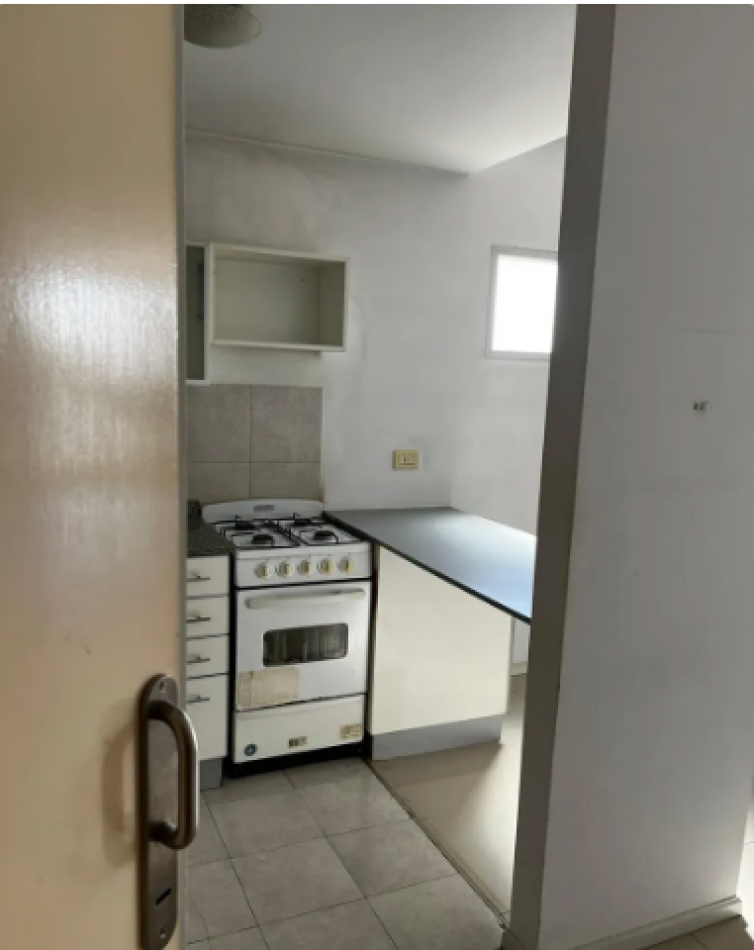 En venta Amplio monoambiente al contrafrente en Flores