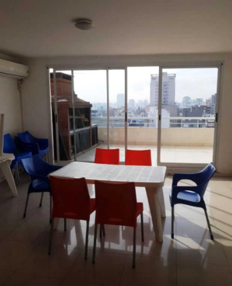 En venta Amplio monoambiente al contrafrente en Flores