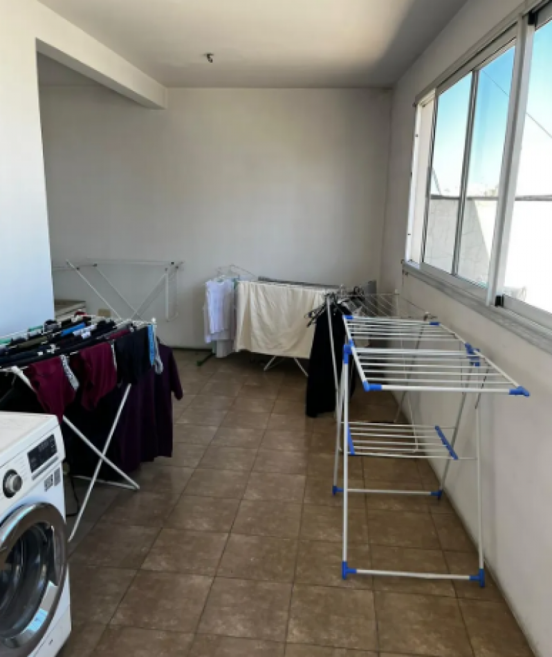 En venta Amplio monoambiente al contrafrente en Flores