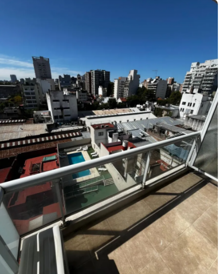 En venta Amplio monoambiente al contrafrente en Flores
