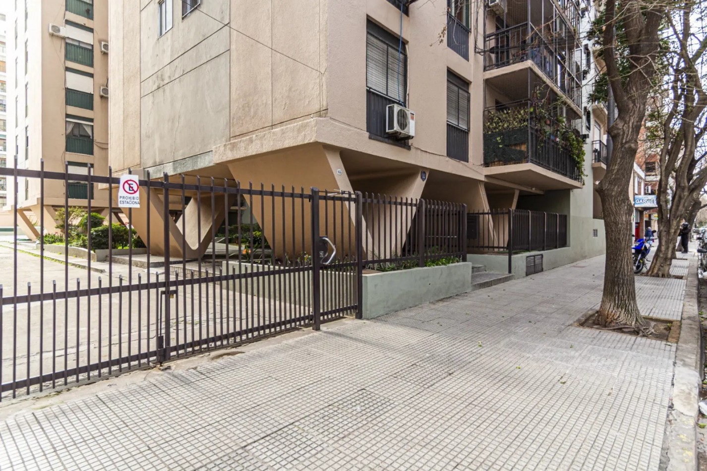 Venta departamento 5 amb con balcon en Alberdi 1600, Caballito