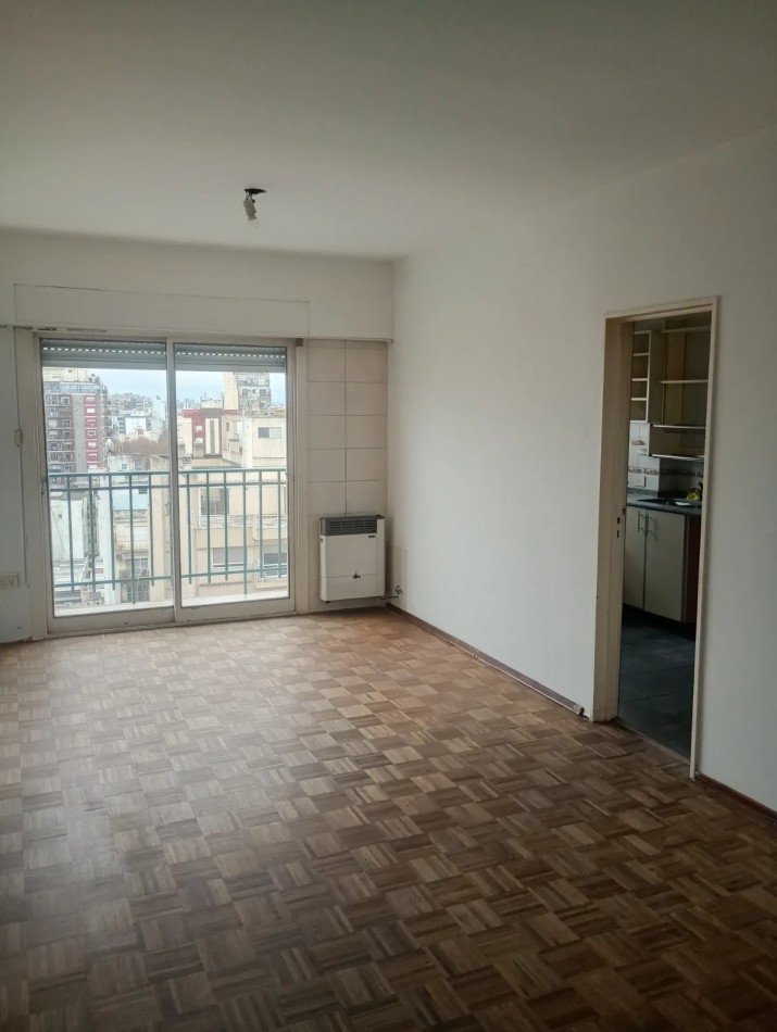 Venta departamento 5 amb con balcon en Alberdi 1600, Caballito
