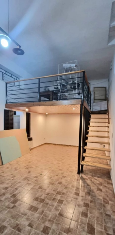 Alquiler ph tipo loft 4 ambientes con terraza en Av San Martin 3200, Paternal