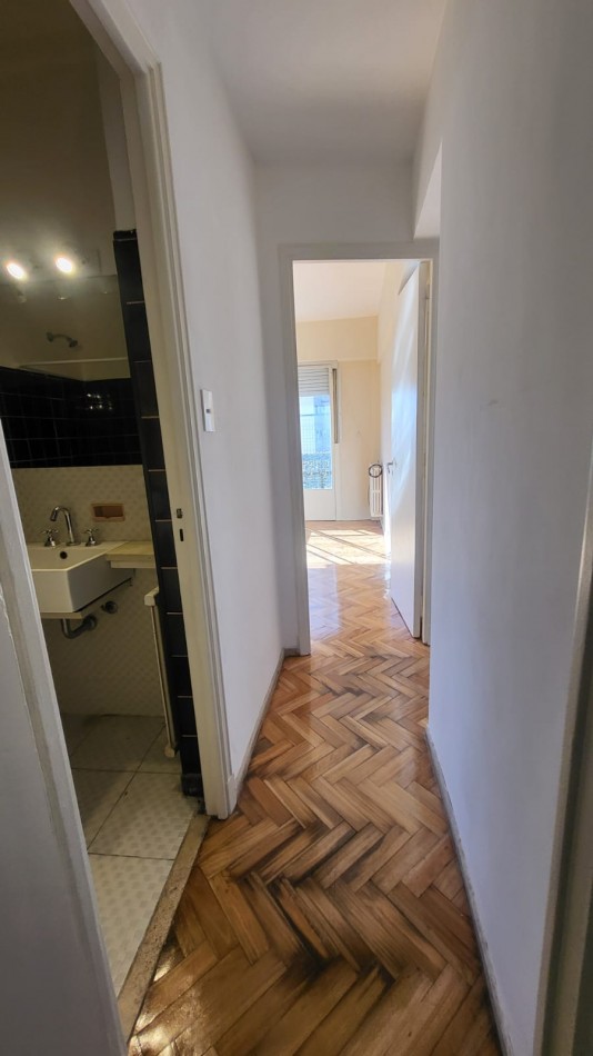 Venta departamento 4 amb con dependencia en Fragata Sarmiento 100, Caballito