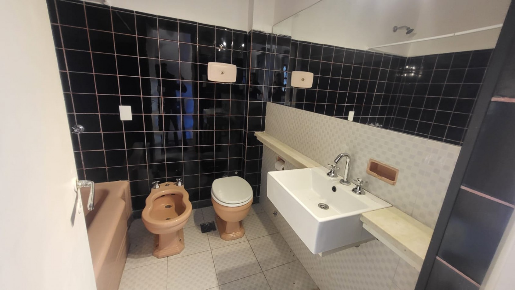 Venta departamento 4 amb con dependencia en Fragata Sarmiento 100, Caballito