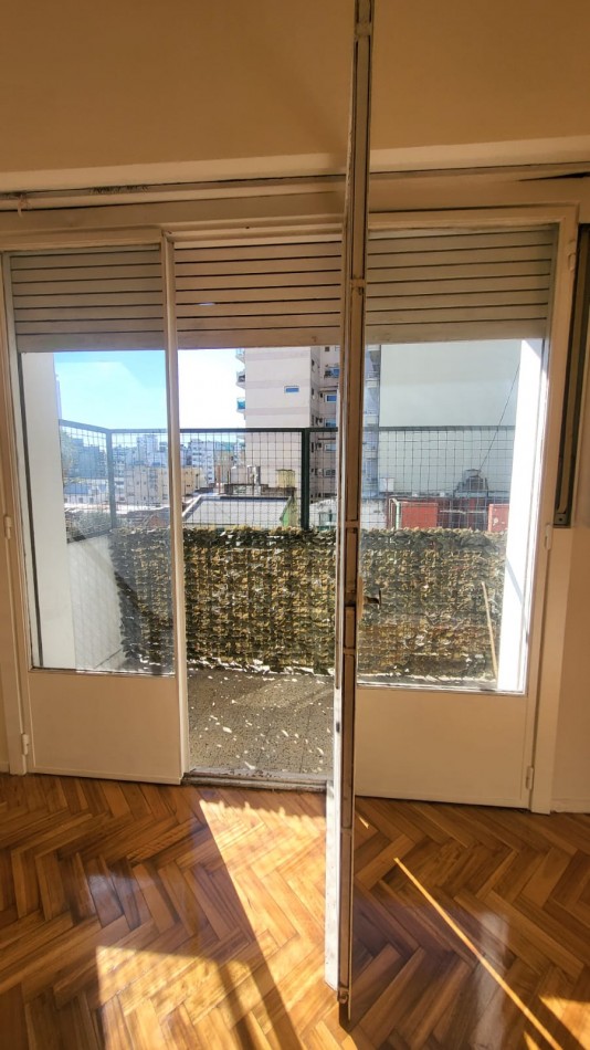 Venta departamento 4 amb con dependencia en Fragata Sarmiento 100, Caballito