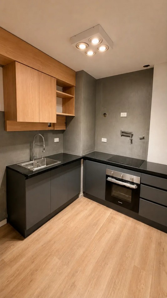 Venta departamento 2 amb refaccionado en Azcuenaga 1000, Recoleta