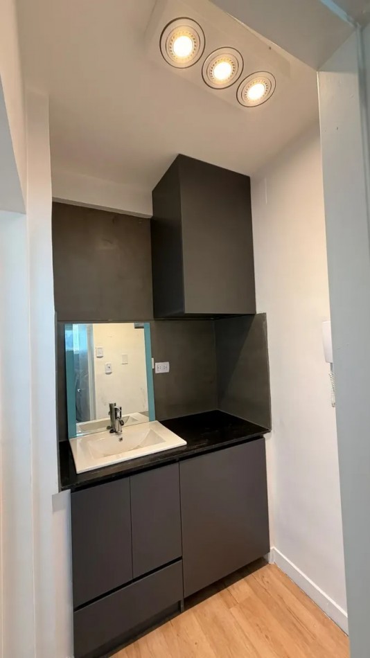 Venta departamento 3 amb refaccionado en Sarmiento 1400, San Nicolas