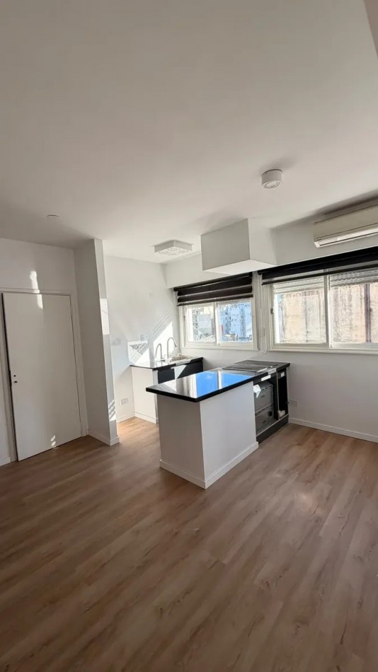 Venta departamento 3 amb refaccionado en Sarmiento 1400, San Nicolas