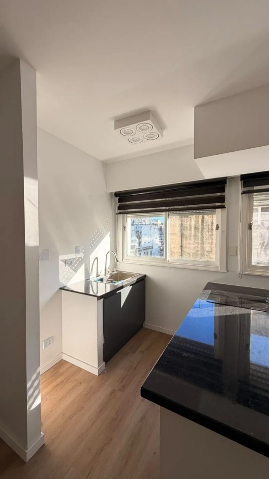 Venta departamento 3 amb refaccionado en Sarmiento 1400, San Nicolas