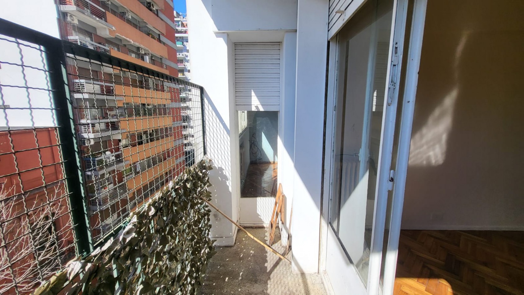 Venta departamento 4 amb con dependencia en Fragata Sarmiento 100, Caballito