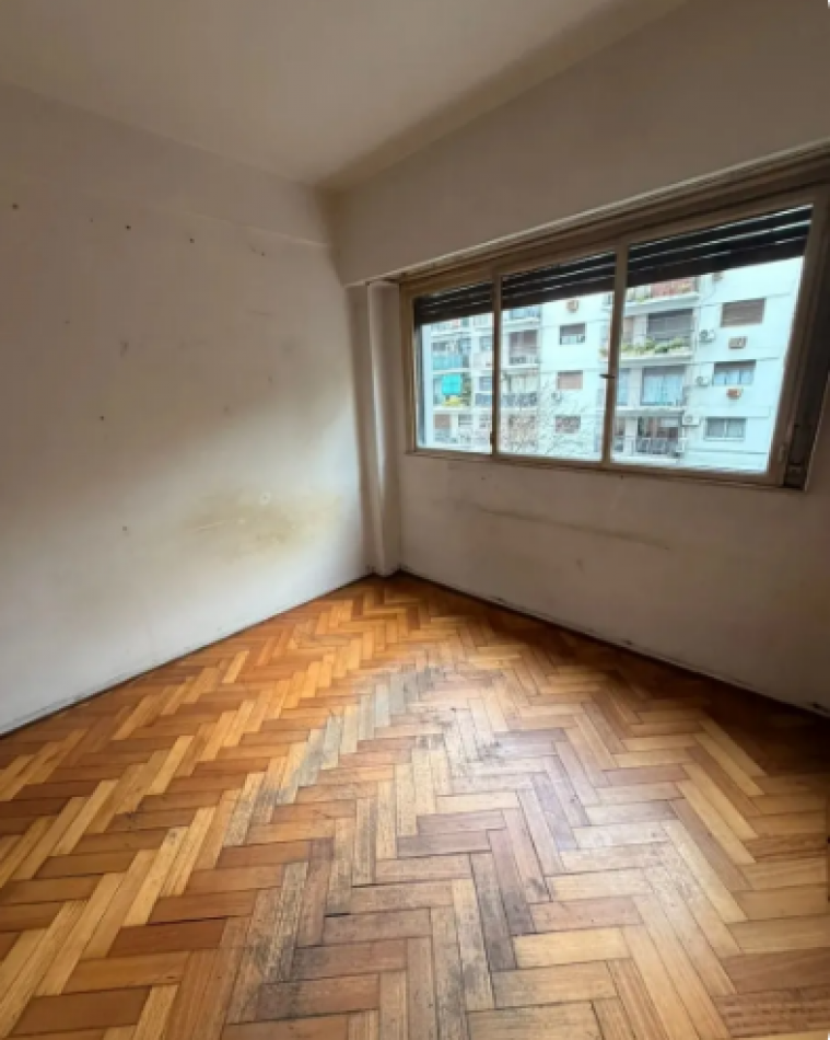 Oportunidad Inversor A Refaccionar 3 Amb Con Balcon Al Frente 76 M2 Sobre Av Avellaneda Flores