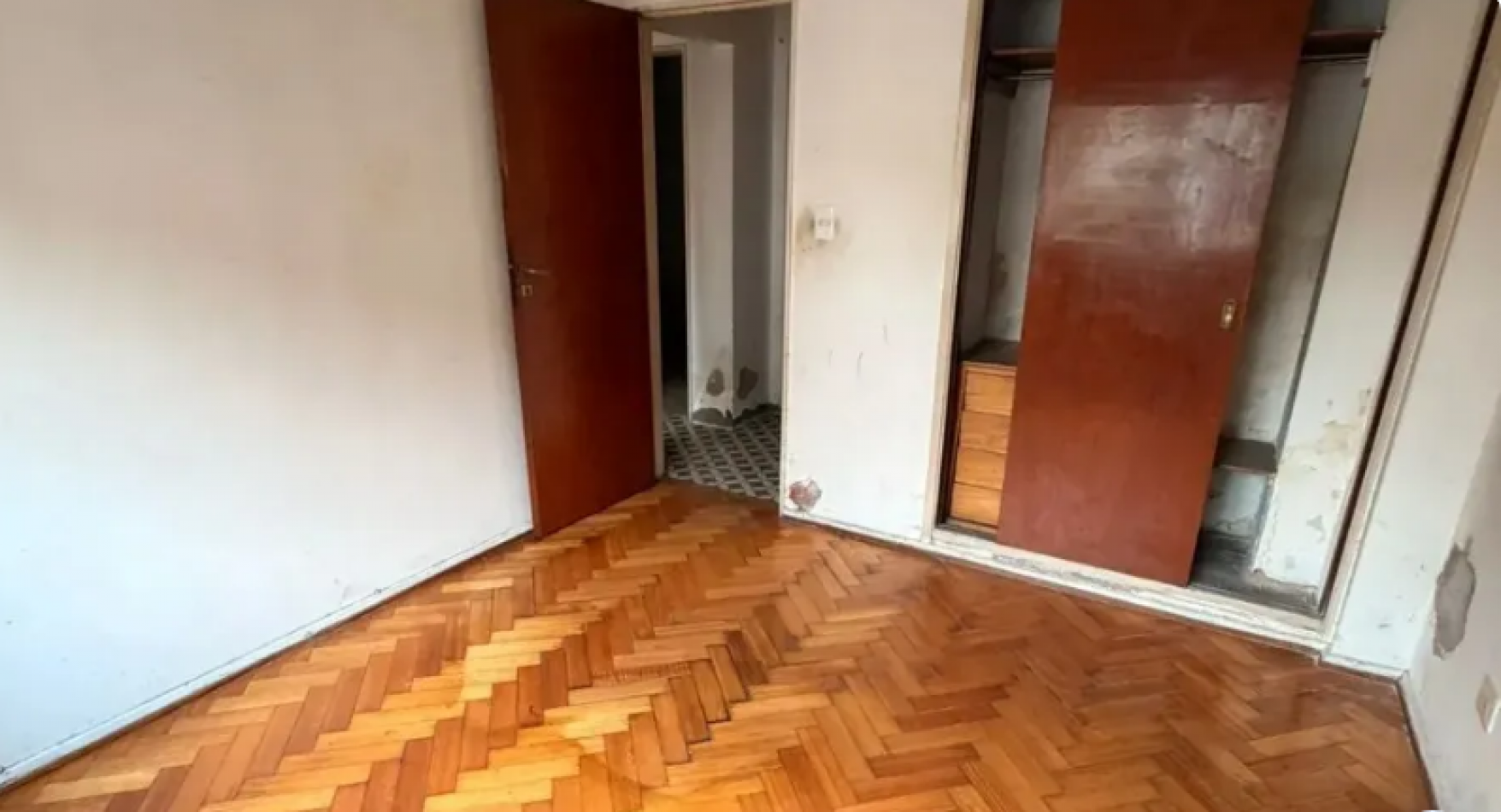 Oportunidad Inversor A Refaccionar 3 Amb Con Balcon Al Frente 76 M2 Sobre Av Avellaneda Flores