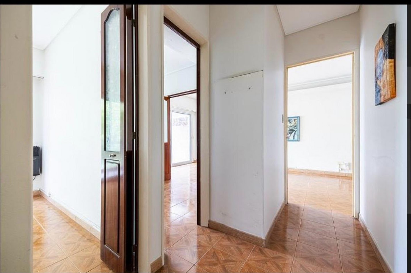 Venta departamento 3 amb con balcon en Rosario 100, Caballito