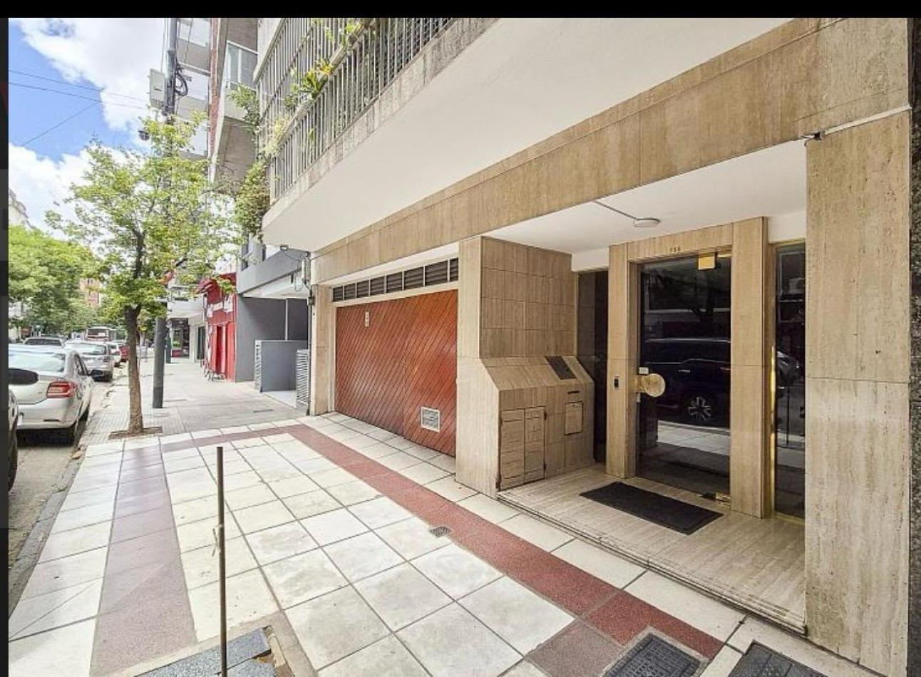 Venta departamento 3 amb con balcon en Rosario 100, Caballito