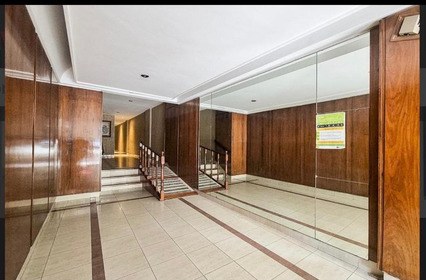 Venta departamento 3 amb con balcon en Rosario 100, Caballito