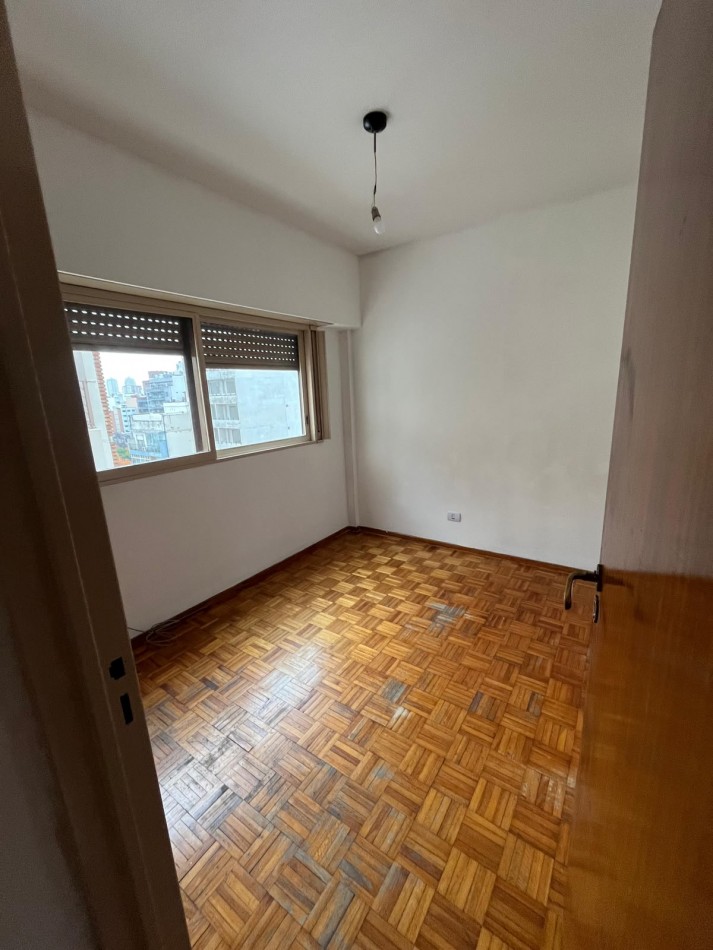 Venta departamento 3 amb con cochera en Av La Plata 600, Caballito