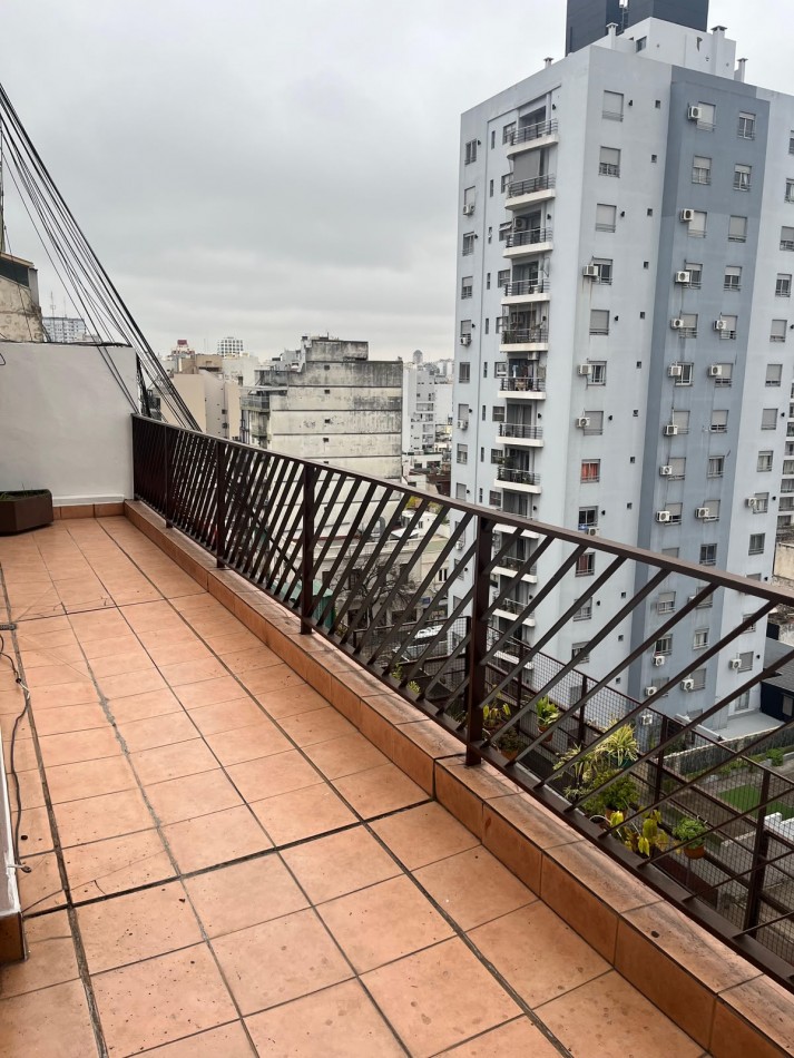 Venta departamento 3 amb con cochera en Av La Plata 600, Caballito