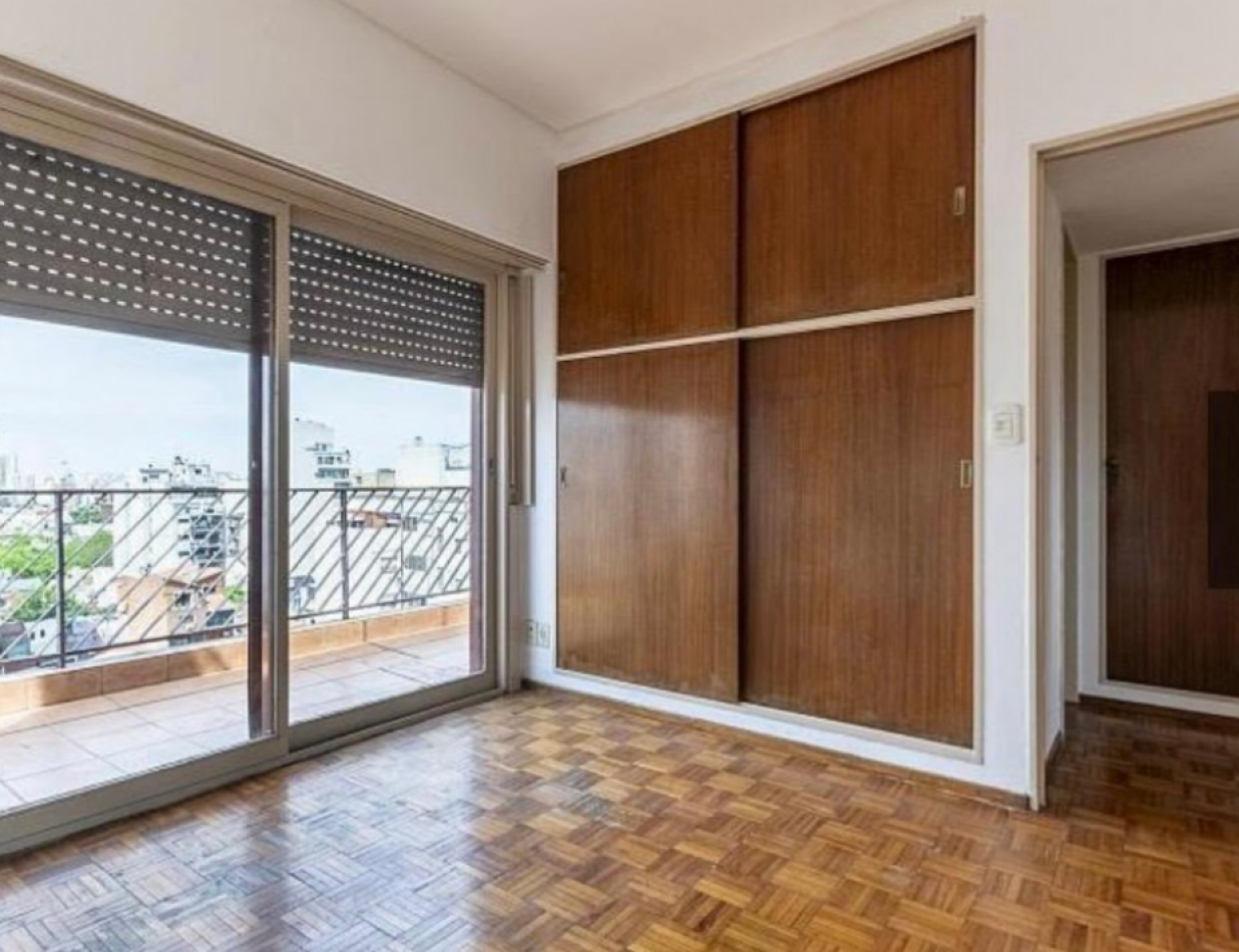 Venta departamento 3 amb con cochera en Av La Plata 600, Caballito