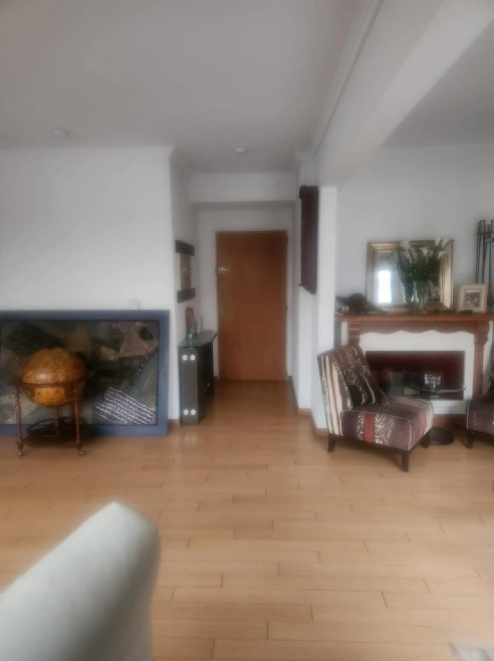 Venta semipiso 7 amb con cochera en torre de categoria Almagro