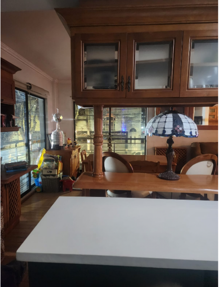Venta semipiso 7 amb con cochera en torre de categoria Almagro