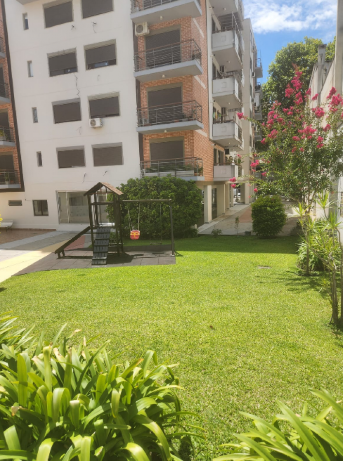 Venta semipiso 7 amb con cochera en torre de categoria Almagro