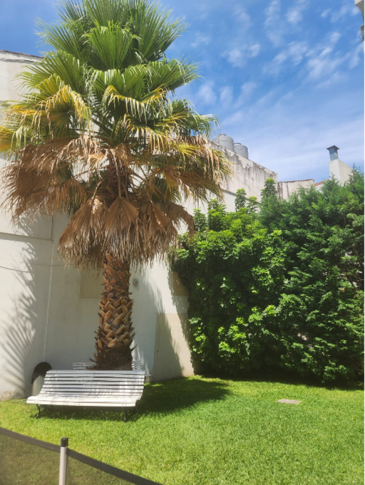 Venta semipiso 7 amb con cochera en torre de categoria Almagro