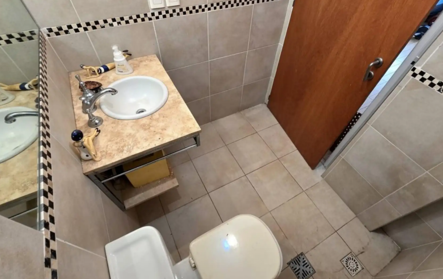 Venta semipiso 7 amb con cochera en torre de categoria Almagro