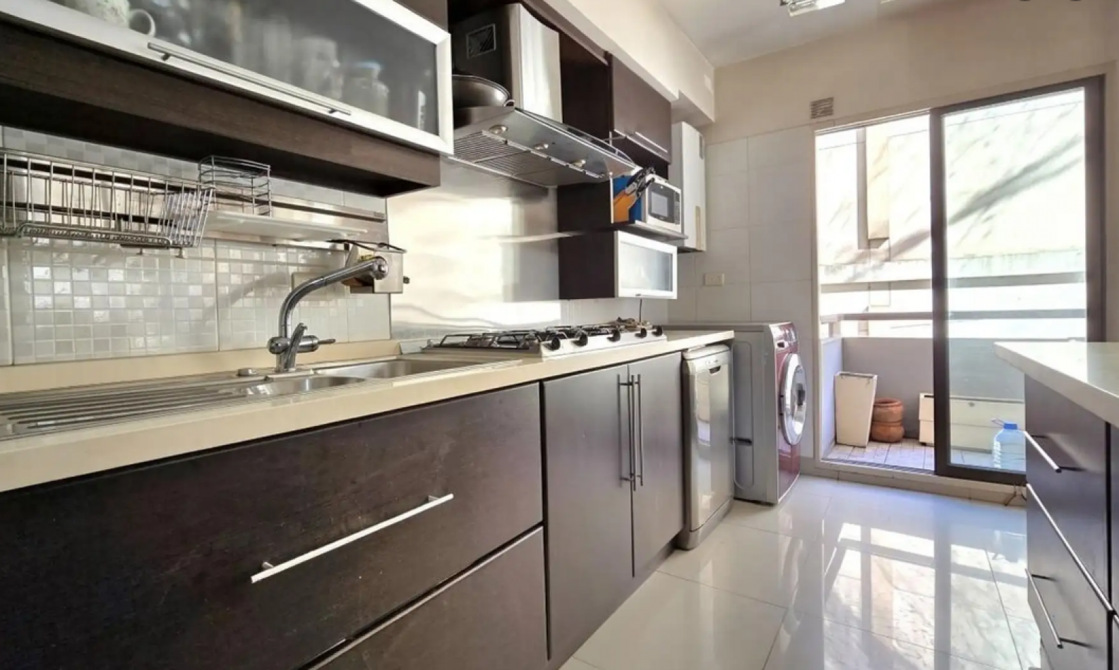 Venta semipiso 7 amb con cochera en torre de categoria Almagro