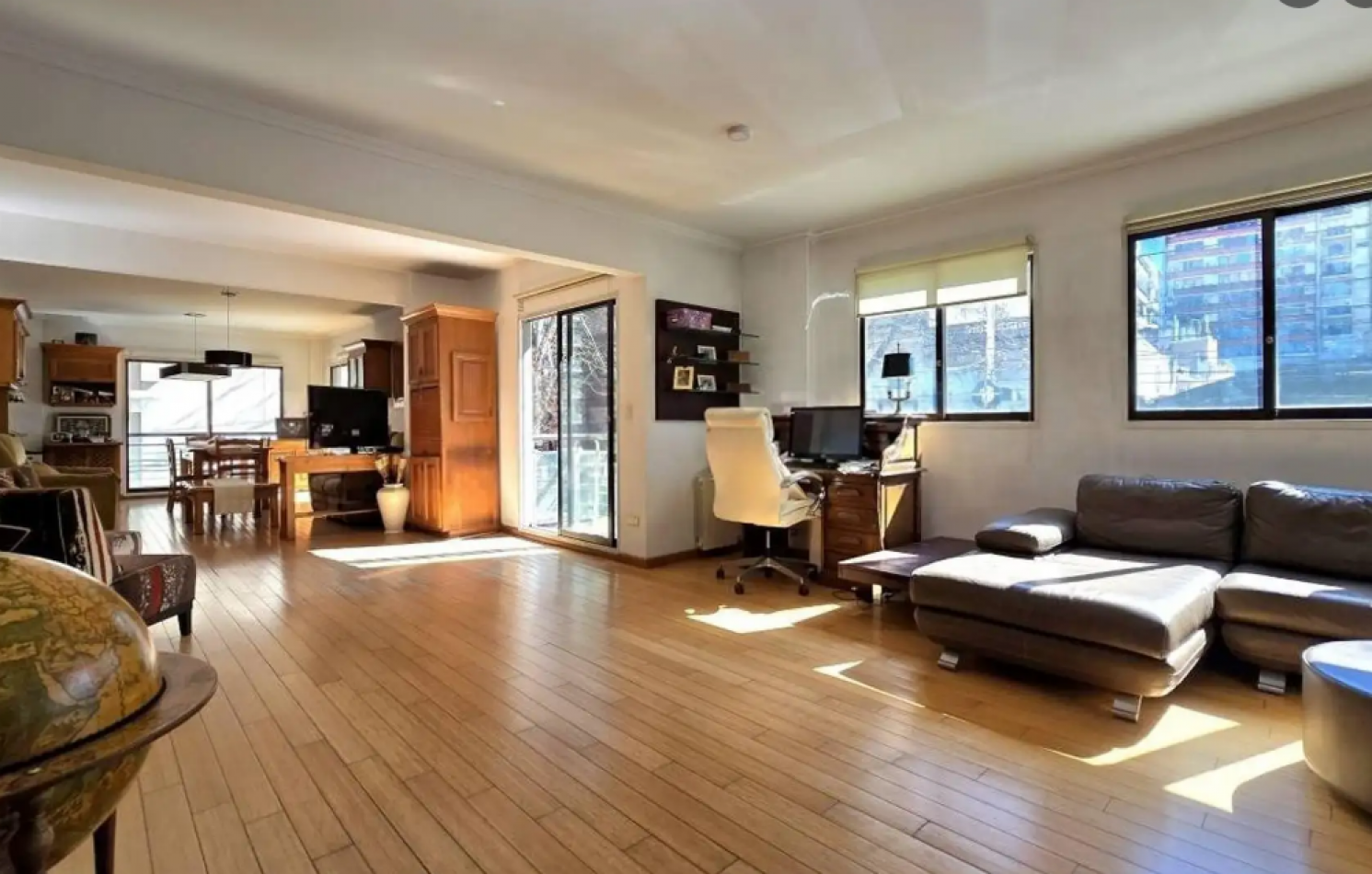 Venta semipiso 7 amb con cochera en torre de categoria Almagro