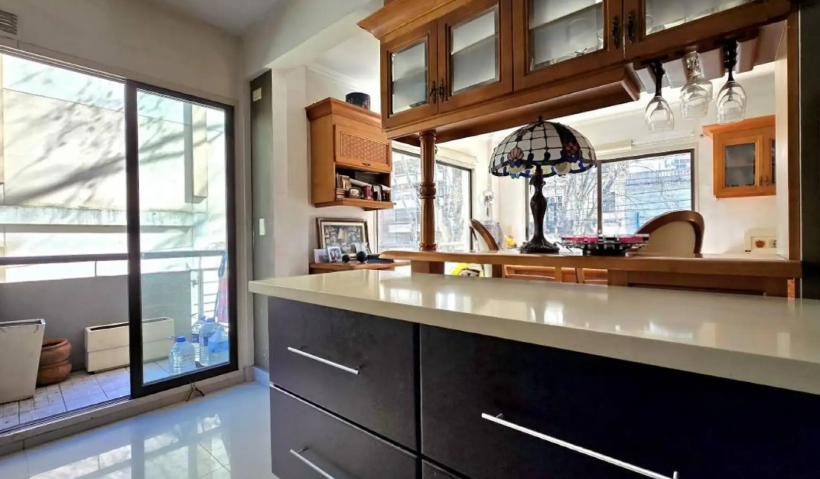 Venta semipiso 7 amb con cochera en torre de categoria Almagro