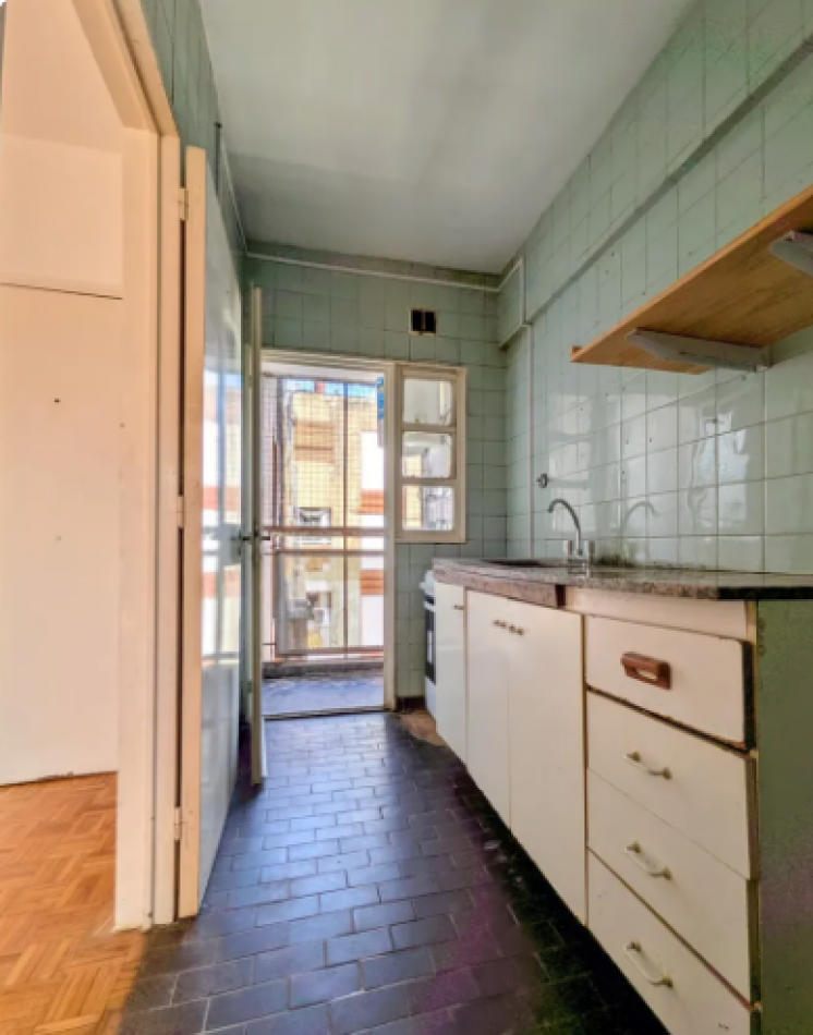 En venta Depto de 3 amb al frente con Balcon y Baulera en Balvanera