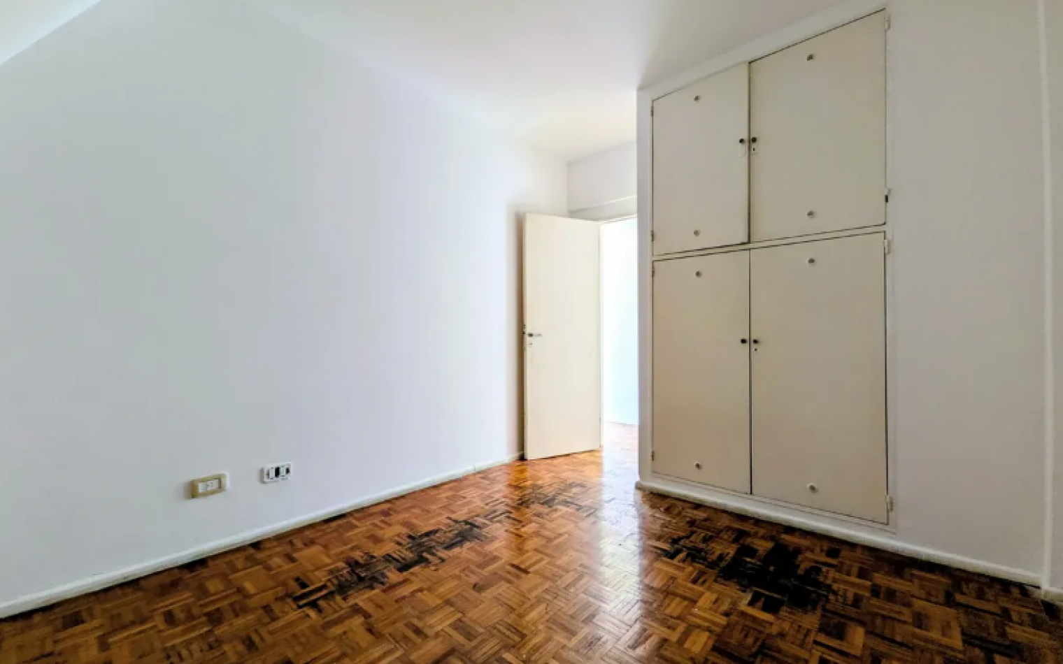 En venta Depto de 3 amb al frente con Balcon y Baulera en Balvanera