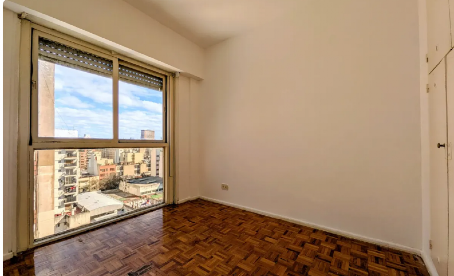 En venta Depto de 3 amb al frente con Balcon y Baulera en Balvanera