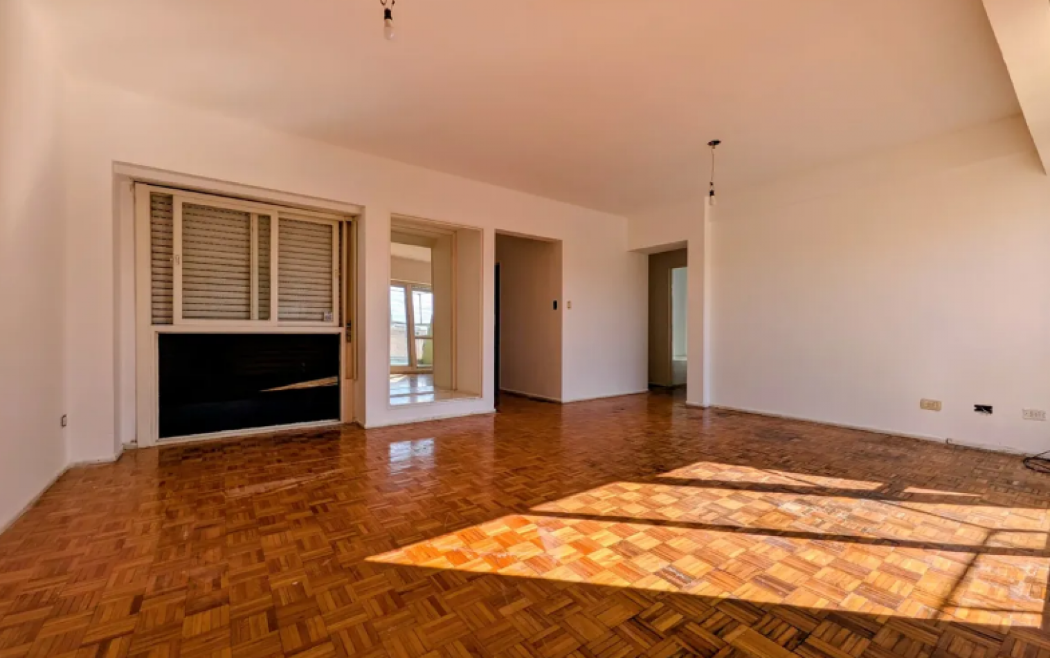 En venta Depto de 3 amb al frente con Balcon y Baulera en Balvanera